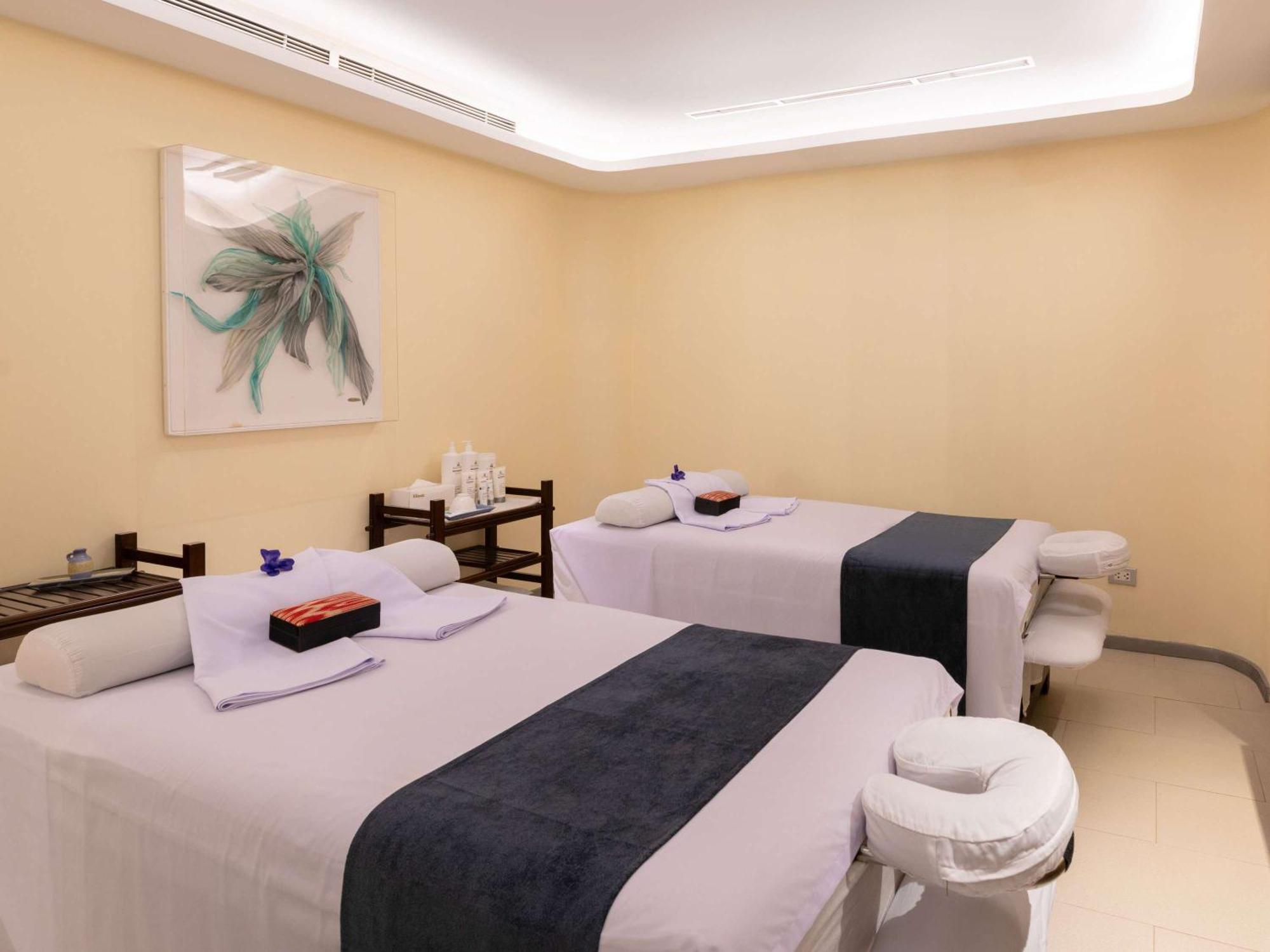 Novotel Manila Araneta Hotel 4*